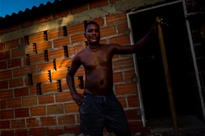 Building a house (Olaya Herrera, Cartagena, Colombia)