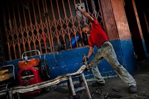 Mechanics of Barrio Triste (Barrio Triste, Medellín, Colombia)