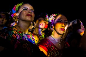 Tehuanas (Juchitán, Oaxaca, Mexico)