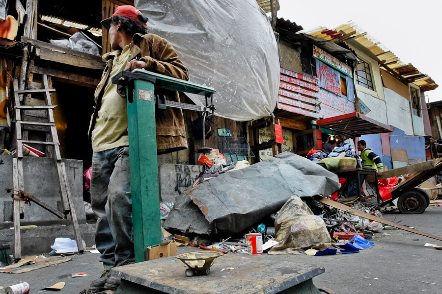 Rubbish picking is a common survive strategy for people living in this ghetto.