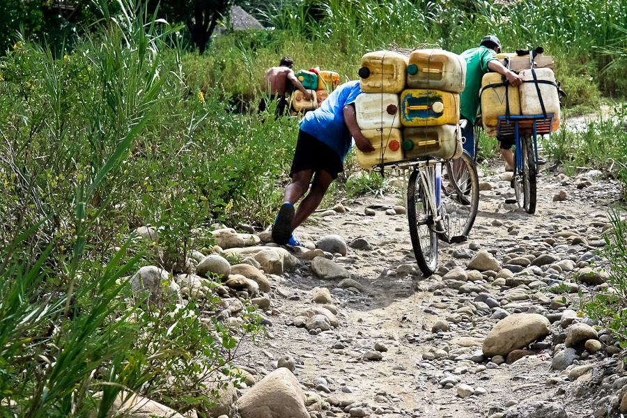 It has been estimated that there are 30 thousand barrels of gasoline crossing illegally from Venezuela to Colombia every day.