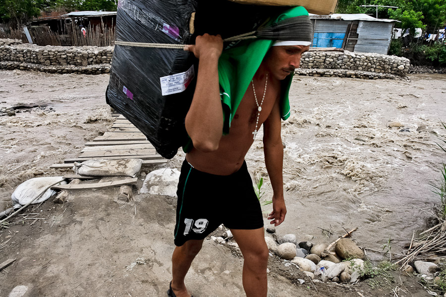 Contrabando (Cúcuta, hranice Kolumbie a Venezuely)